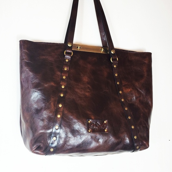 Patricia Nash Handbags - Patricia Nash Distressed Leather Vintage Tote NWT